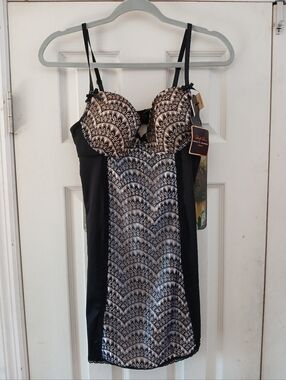 Marilyn Monroe Chemise Nightgown Slip  Large Adjustable Straps Lace satin Black